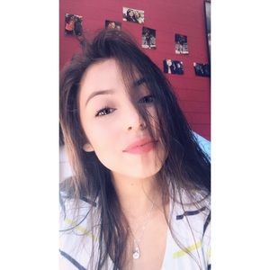 Meet your Posher, Madeleine